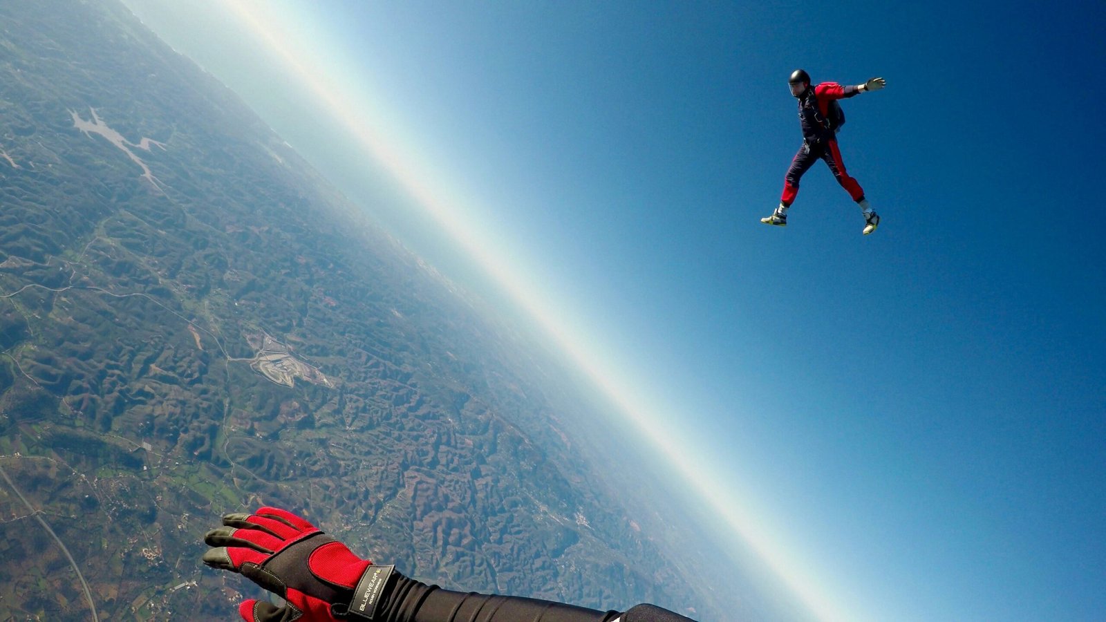 Read more about the article Best Sky Diving Around The World