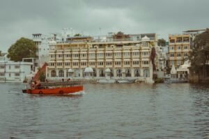 Read more about the article Hotels: The Luxury Escape